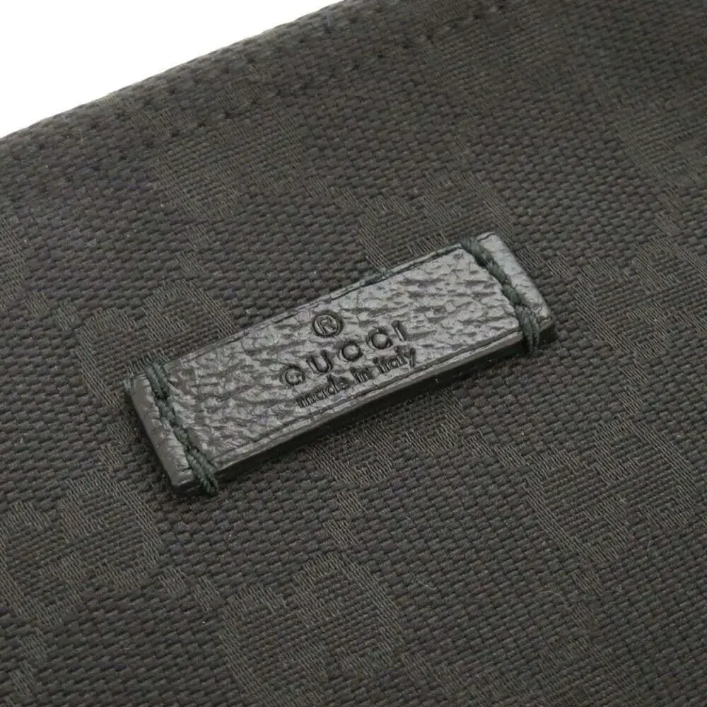 GUCCI Authentic Black Leather Shoulder Bag